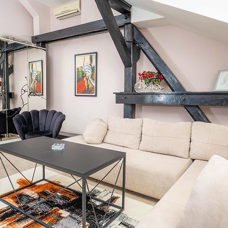 He-Ra Apartments With Free Parking Skopje Bagian luar foto