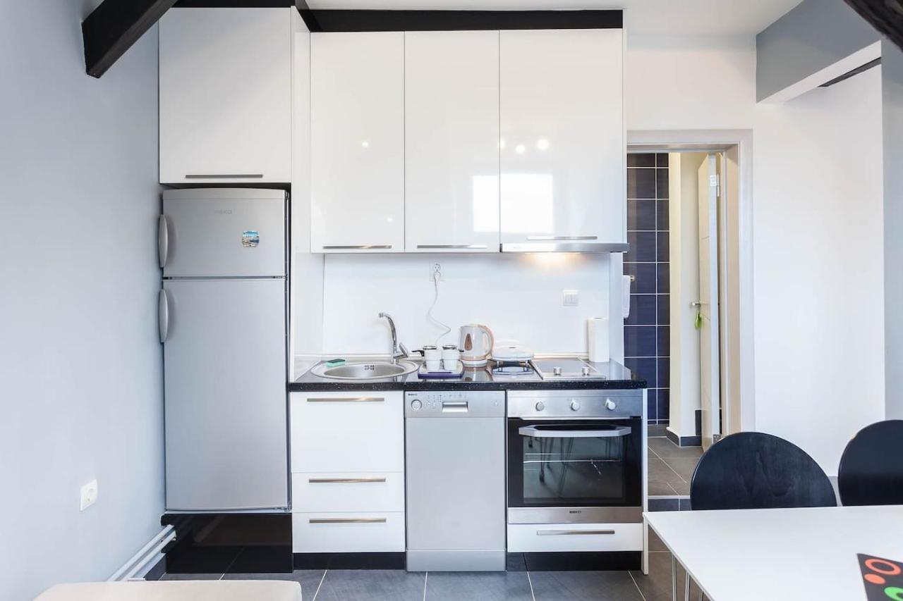 He-Ra Apartments With Free Parking Skopje Bagian luar foto