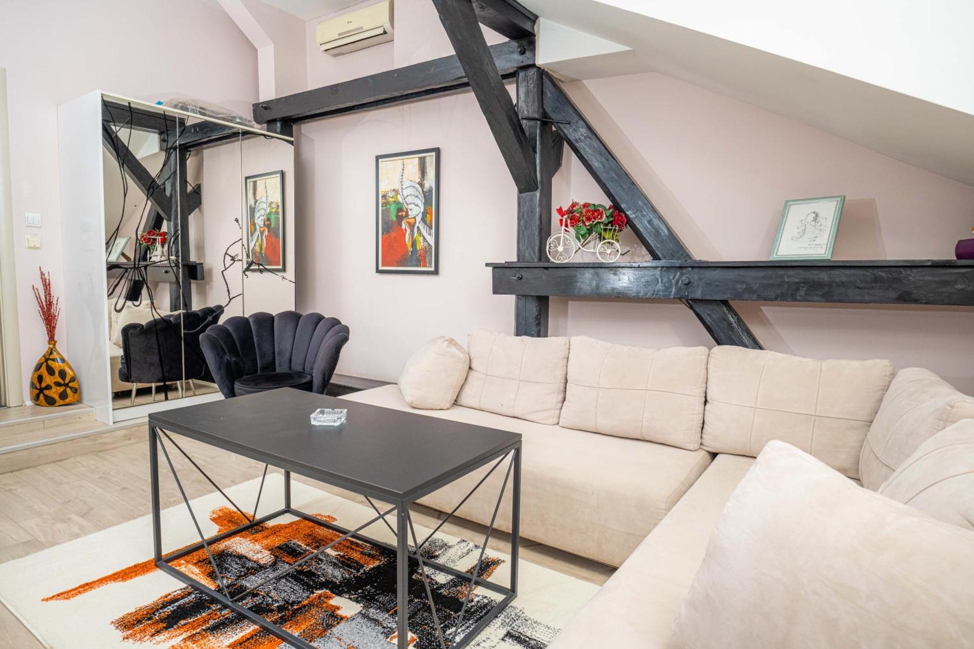 He-Ra Apartments With Free Parking Skopje Bagian luar foto